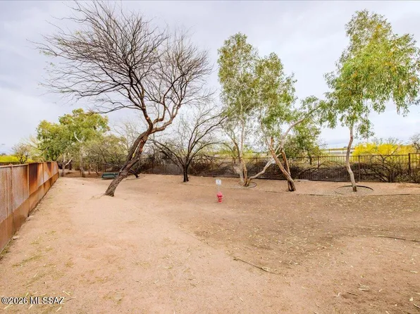 191 E Calderwood Rd, Tucson, AZ 85704