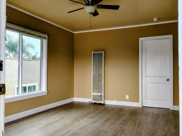 San Pedro - 3rd St - 10 units, 832-850 W 3rd St #71ec8811f, San Pedro, CA 90731