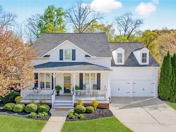 7371 Grand Reunion Dr, Hoschton, GA 30548