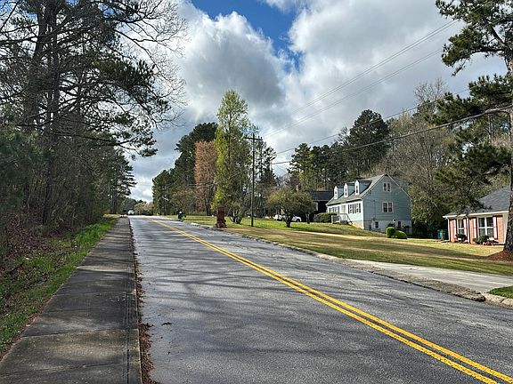 5th image of 5597 Salem Rd