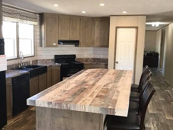 5th image of 8893 Jennifer Dr