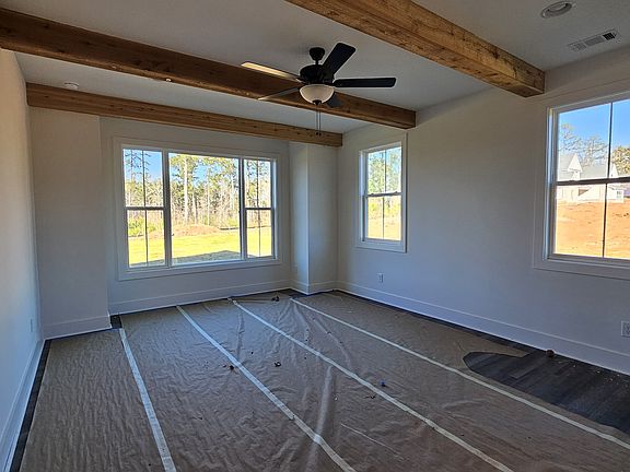 5th image of 155 Hawthorne Ln