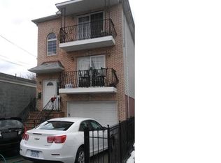 439 S 11th St #2, Newark, NJ 07103