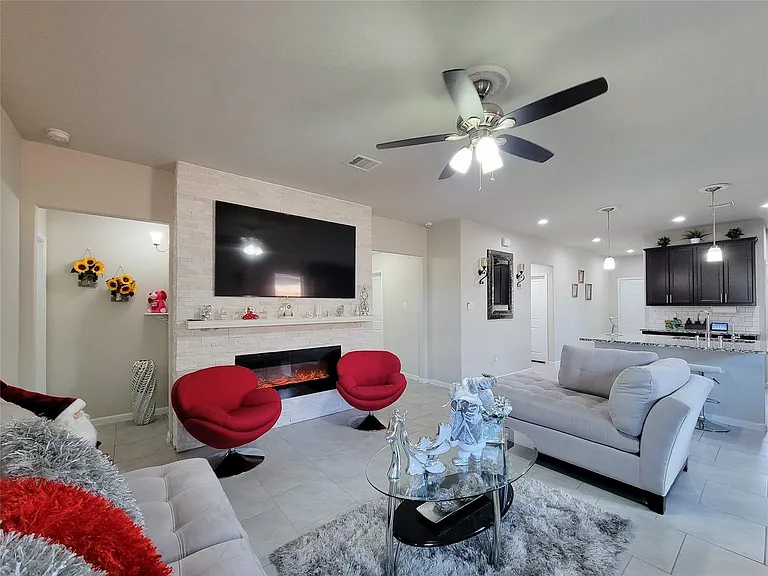 610 Autumn Flats Way — Photo 13