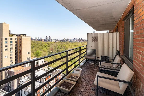 Rented by Stribling | media 8