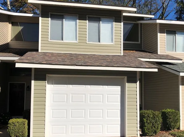 312 Candlebrook Dr, Enterprise, AL 36330