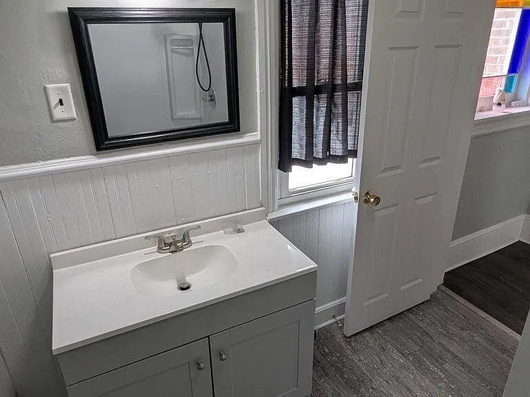 1612 Memorial Ave #2 — Photo 13