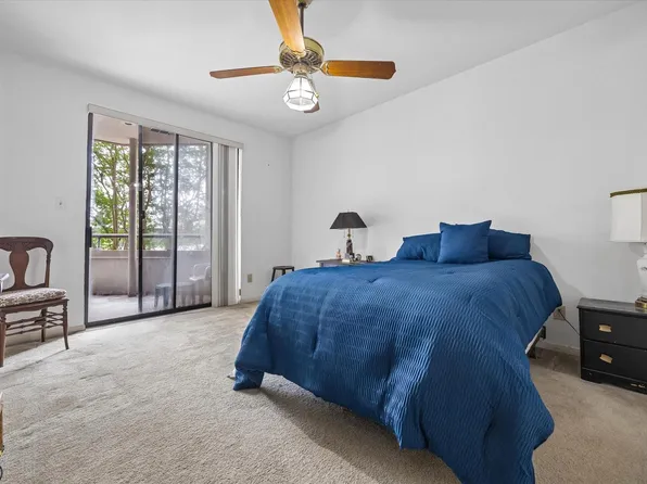 5200 Weslayan St #204, Houston, TX 77005