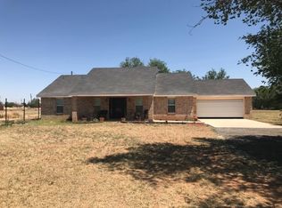 2755 Belvedere Rd, Levelland, TX 79336
