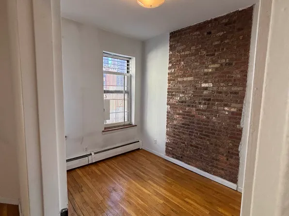 181 East 104th Street image 4 of 7