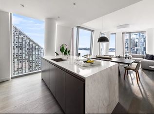 645 59th St #1701, New York, NY 10019