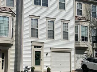 3 Firethorn Ln, Delran, NJ 08075