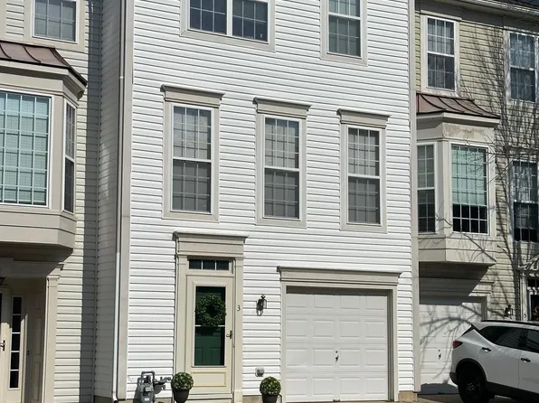 3 Firethorn Ln, Delran, NJ 08075