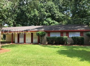 3222 Lakewood Dr, Jackson, MS 39212