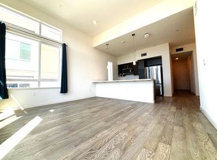 241 Llano De Los Robles Ave UNIT 10, San Jose, CA 95136