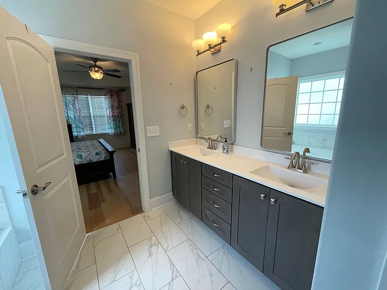 1351 Ogelthorp Dr NW — Photo 23