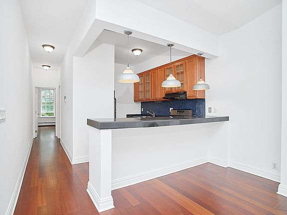 4th image of 353 E 19th St #3