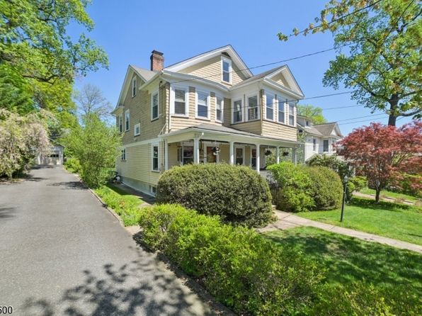 103 Cypress St, Millburn Twp., NJ 07041