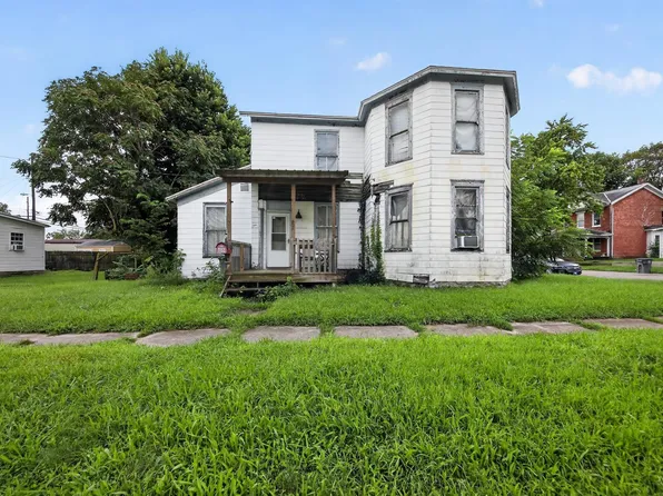 327 W 9th St, Connersville, IN 47331