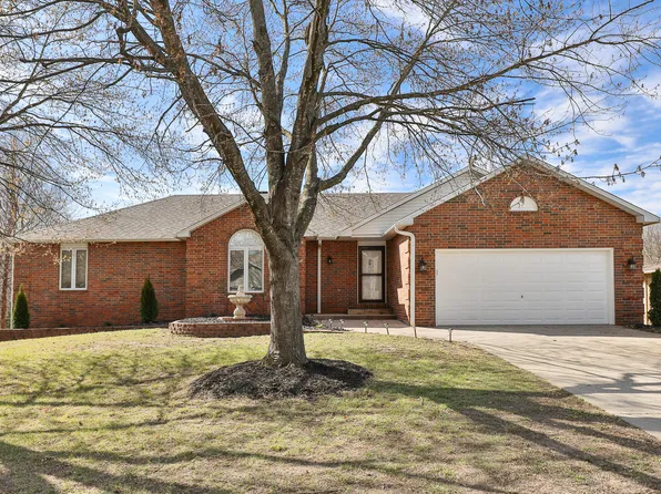 1716 W Northwood Street, Bolivar, MO 65613