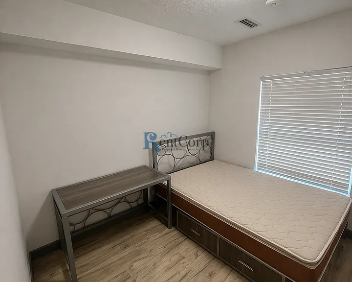 258 Sunview St #A-B-1 — Photo 3