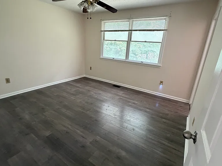 Bed room