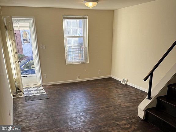 2nd image of 223 Gerritt St