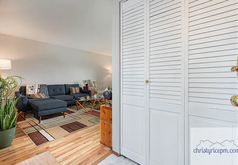2107 SE 21st Ct — Photo 5