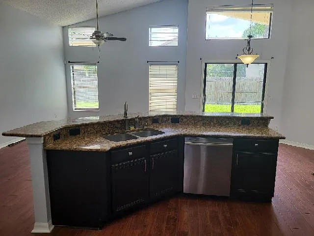 809 Lilac Trace Ln — Photo 7