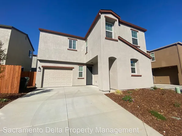 6764 Jujube Ln, Sacramento, CA 95828
