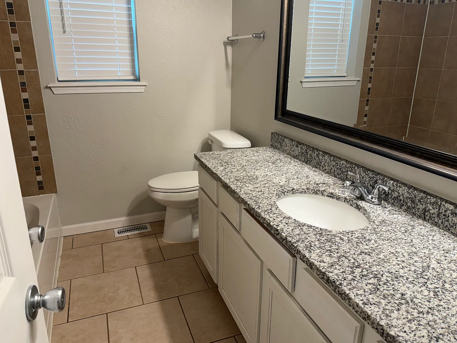 3 bed, 1502 sqft, $1,600 — Photo 4