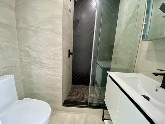 Rented by Safdie Realty Group | media 7