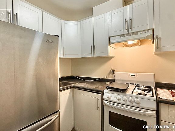 2nd image of 5864 Delle Donne Dr #1
