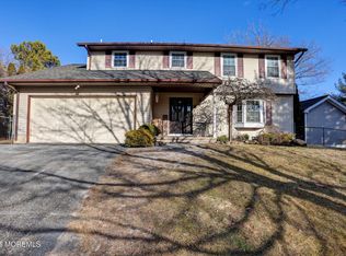 4 Wisconsin Dr, Jackson, NJ 08527