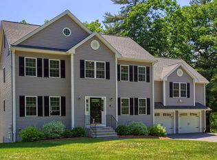 4 Dell Hollow Rd, Billerica, MA 01821