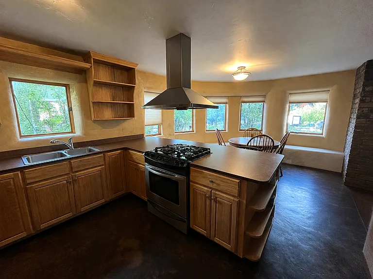 1319 Westridge Ct — Photo 4