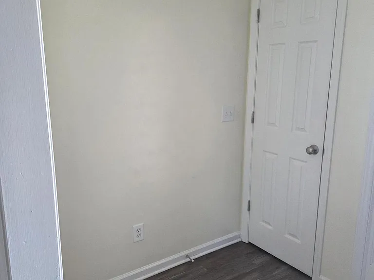 1200 Saint Charles Cir — Photo 4