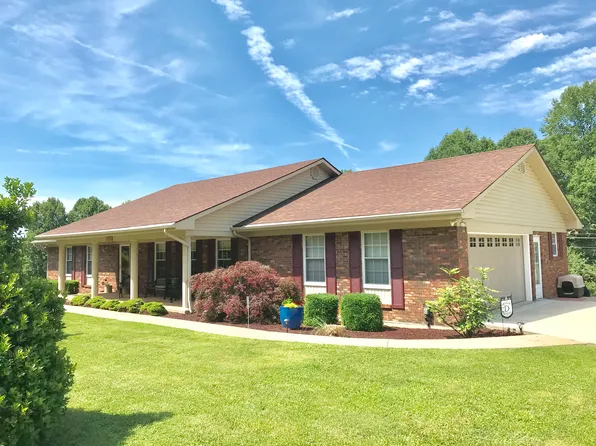 1367 Blackburn Rd, Irvine, KY 40336
