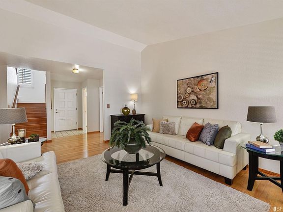 4th image of 428 Via Primavera Dr
