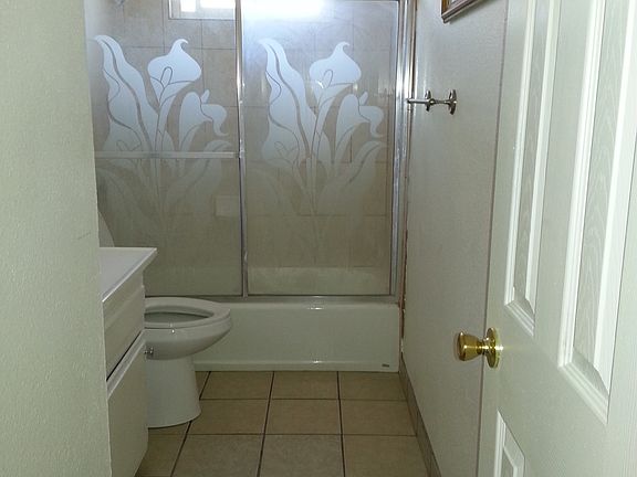 3rd image of 6417 Orizaba Ave