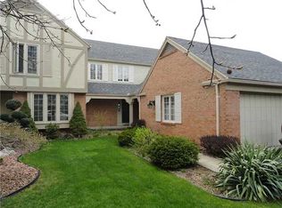 29285 Bates Rd, Perrysburg, OH 43551