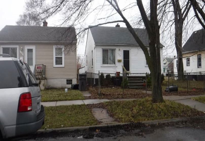2nd image of 179 White St