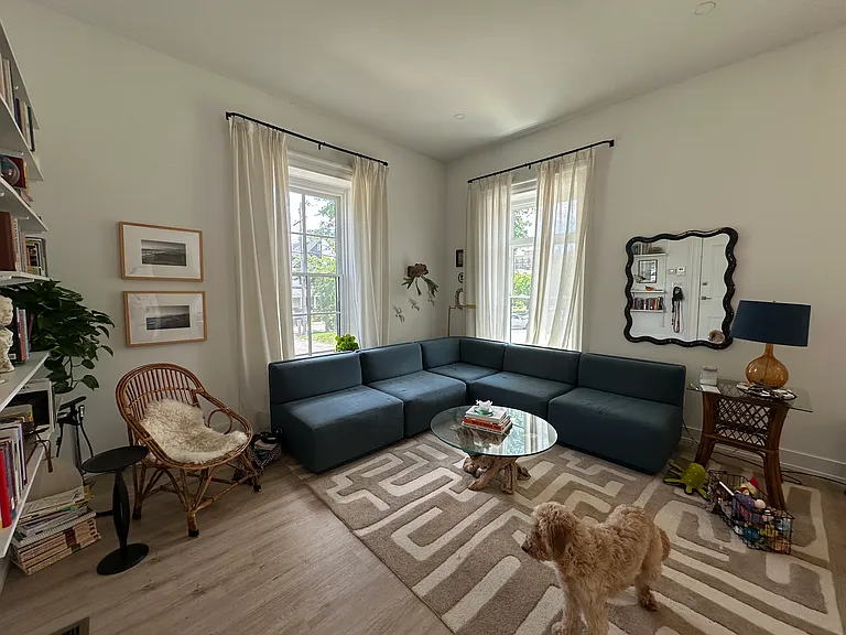 231 W Johnson Street — Photo 29