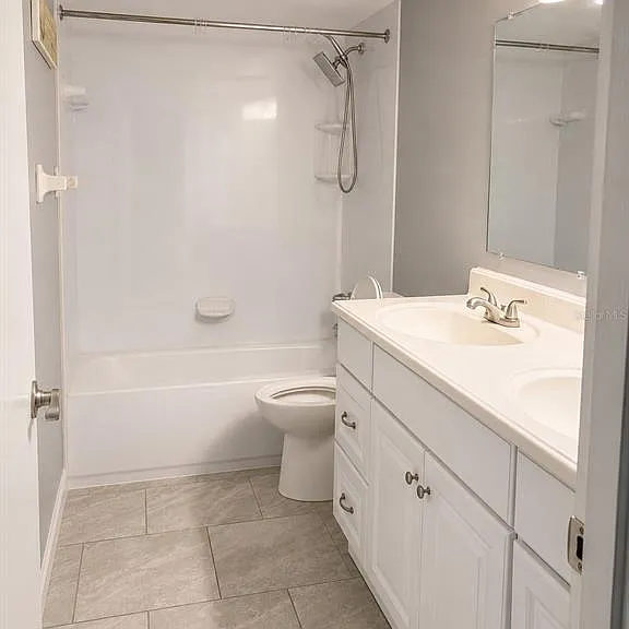 400 Auburn Dr #3 — Photo 6