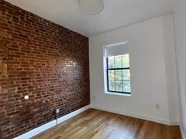 70 Herkimer St #5 — Photo 9