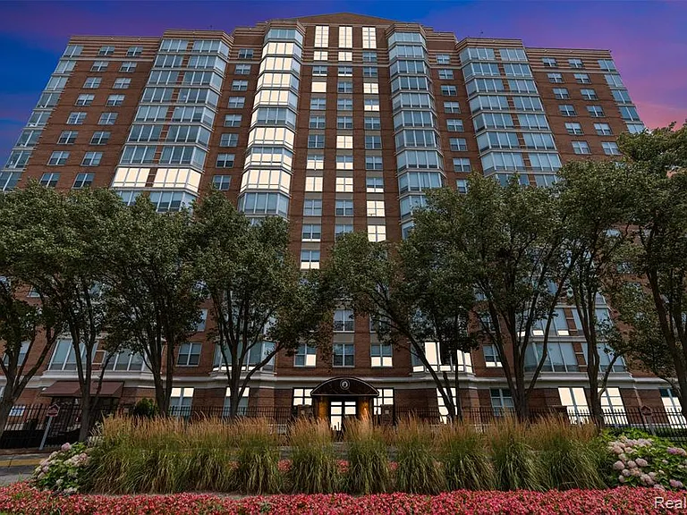250 E Harbortown Dr #404 — Photo 2