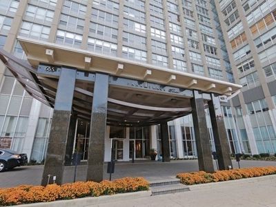 655 W Irving Park Rd APT 2415, Chicago, IL, 60613