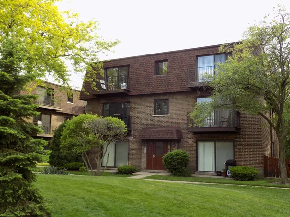 9806 Bianco Ter #2C, Des Plaines, IL 60016