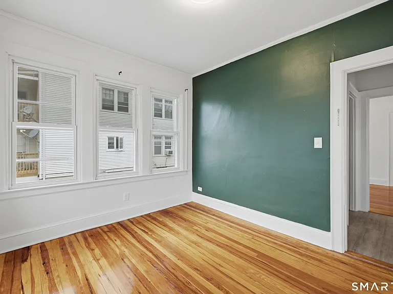 65 Dover Rd — Photo 18