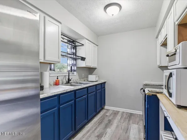 8743 S BEN ROWE Circle, Macclenny, FL 32063